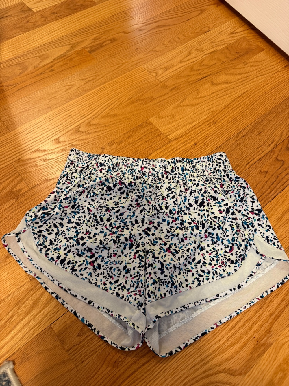 Athleta Mesh Run Racer Short